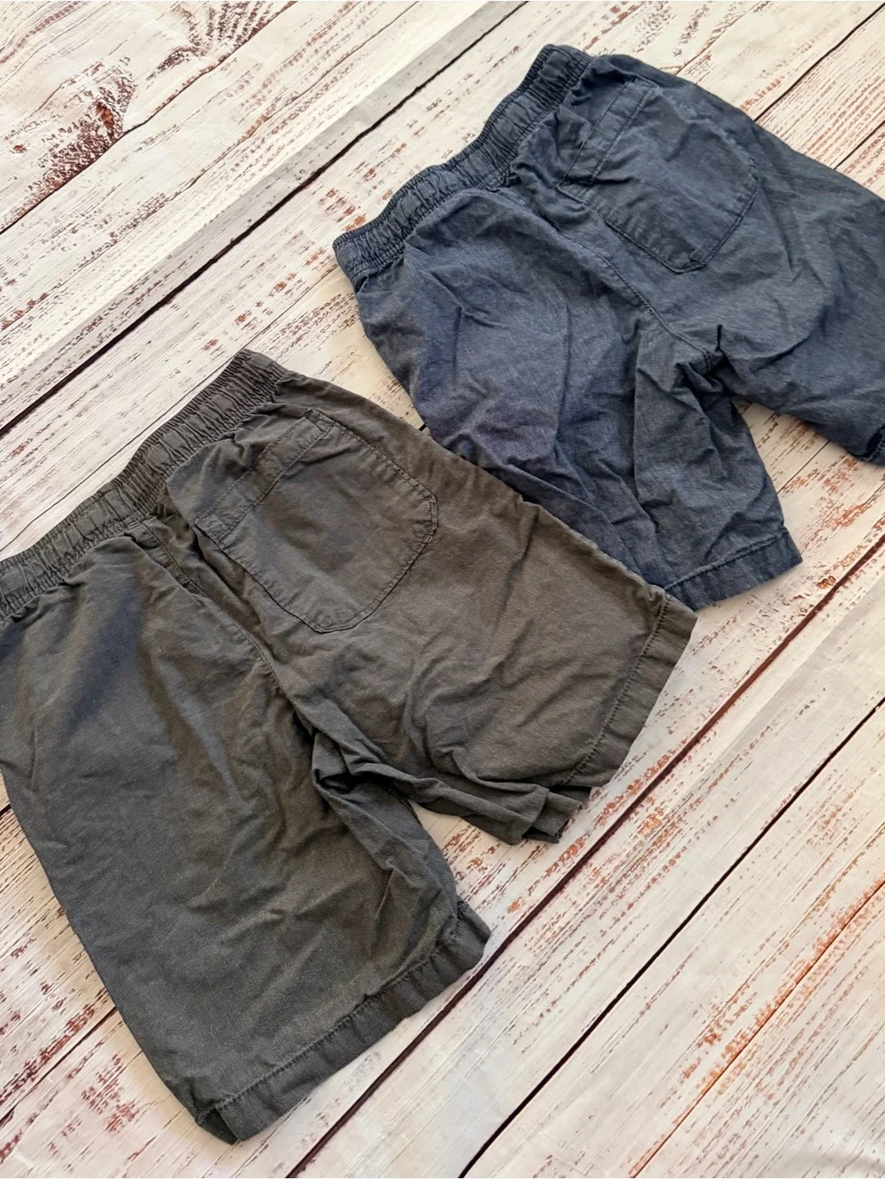 Old Navy Kids' Elastic Waist Shorts in Charcoal and Navy Size Large